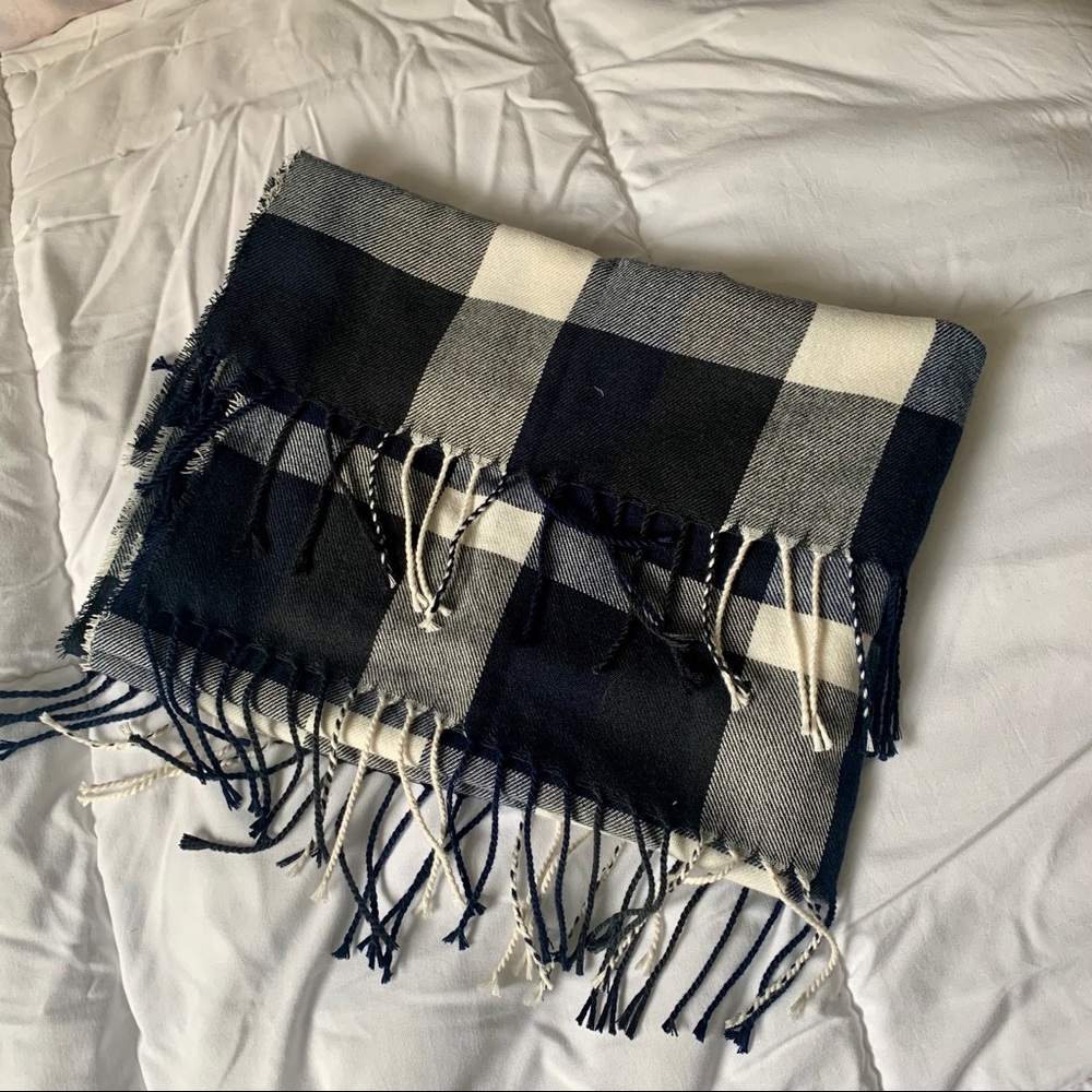 Plaid scarf.